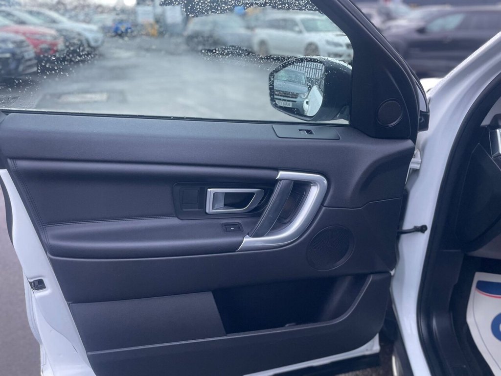 Used Land Rover Discovery Sport 2016 for sale - 76711100: Photo 24