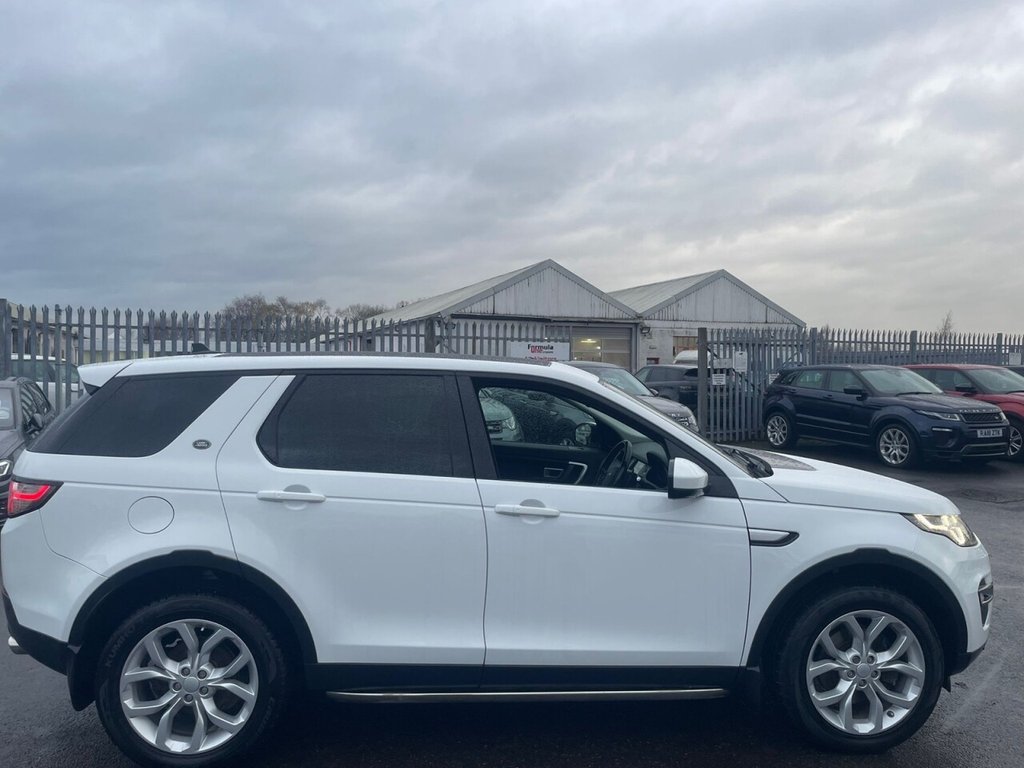 Used Land Rover Discovery Sport 2016 for sale - 76711100: Photo 3