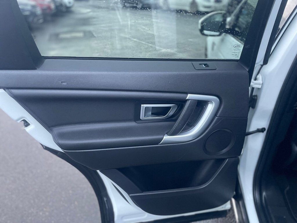 Used Land Rover Discovery Sport 2016 for sale - 76711100: Photo 30