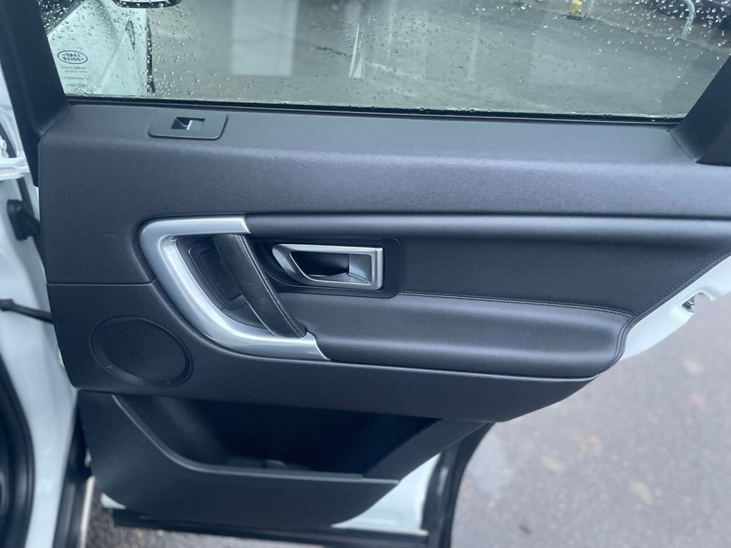 Used Land Rover Discovery Sport 2016 for sale - 76711100: Photo 31