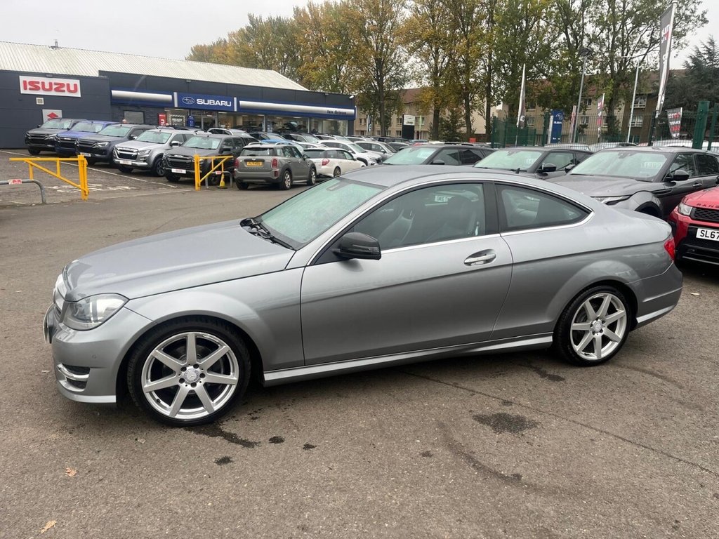 Used Mercedes-Benz C Class 2013 for sale - 76345489: Photo 1