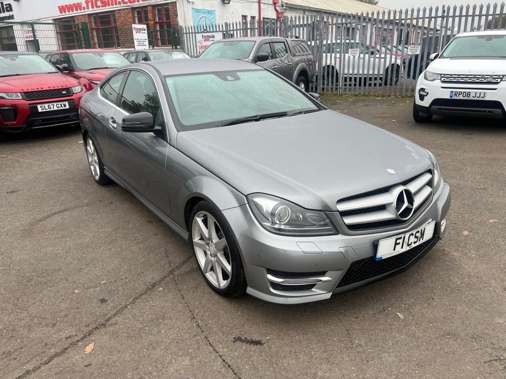 Used Mercedes-Benz C Class 2013 for sale - 76345489: Photo 2