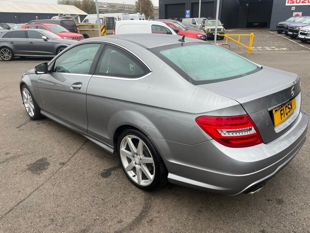 Used Mercedes-Benz C Class 2013 for sale - 76345489: Photo 5