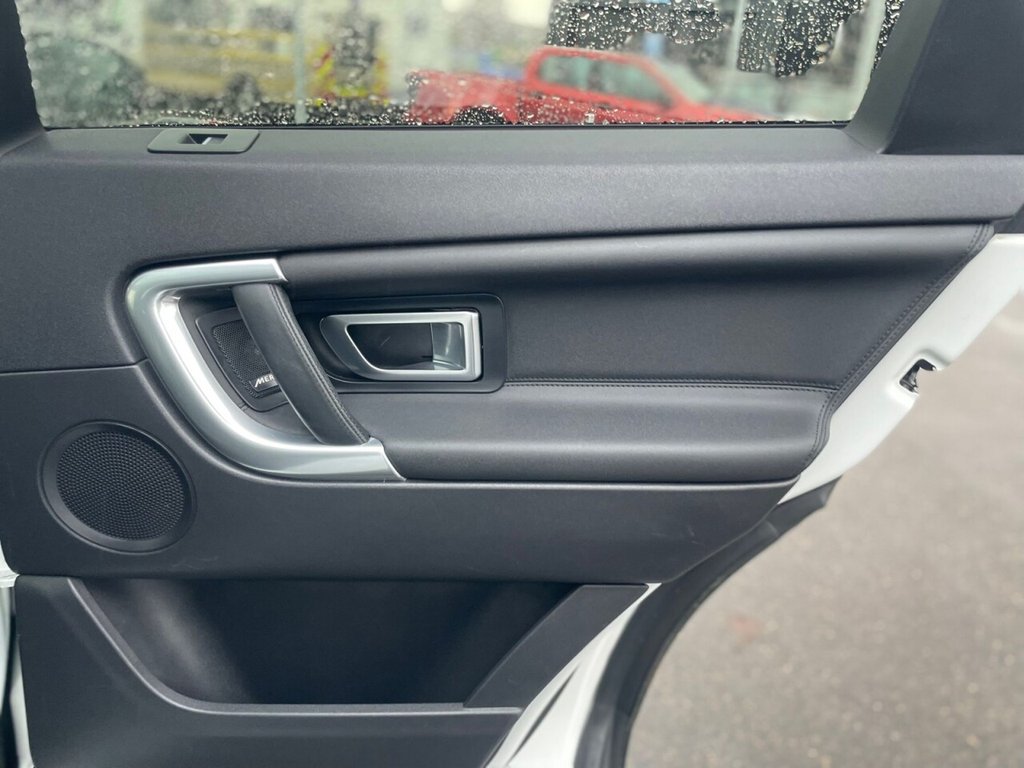 Used Land Rover Discovery Sport 2017 for sale - 77227526: Photo 25