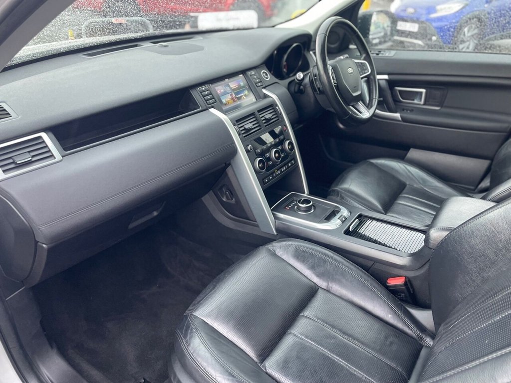 Used Land Rover Discovery Sport 2017 for sale - 77227526: Photo 31