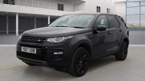 Used Land Rover Discovery Sport 2017 for sale - 74223304: Photo 2