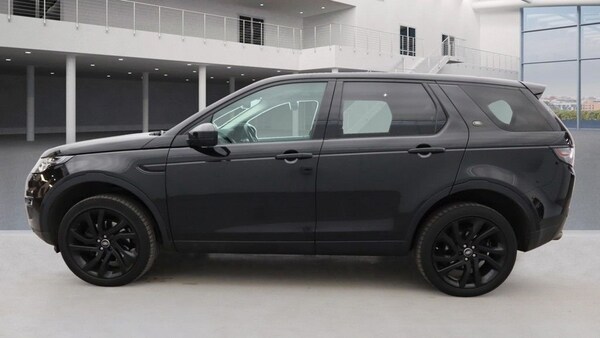 Used Land Rover Discovery Sport 2017 for sale - 74223304: Photo 7