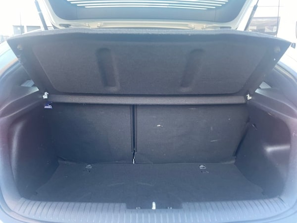 Used Hyundai Veloster 2012 for sale - 65561268: Photo 33