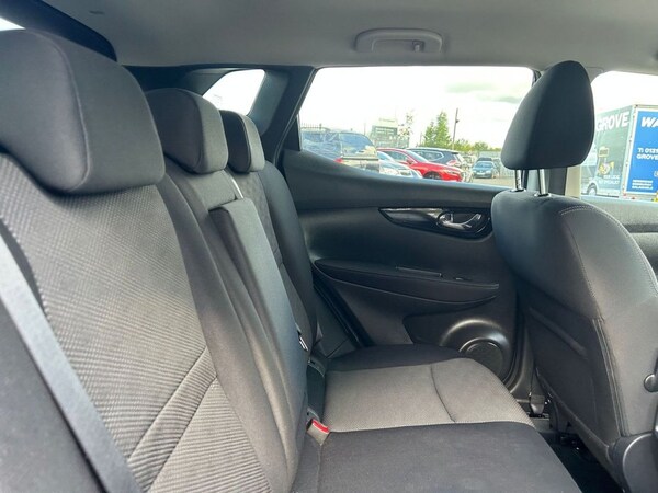 Used Nissan Qashqai 2015 for sale - 68296766: Photo 23
