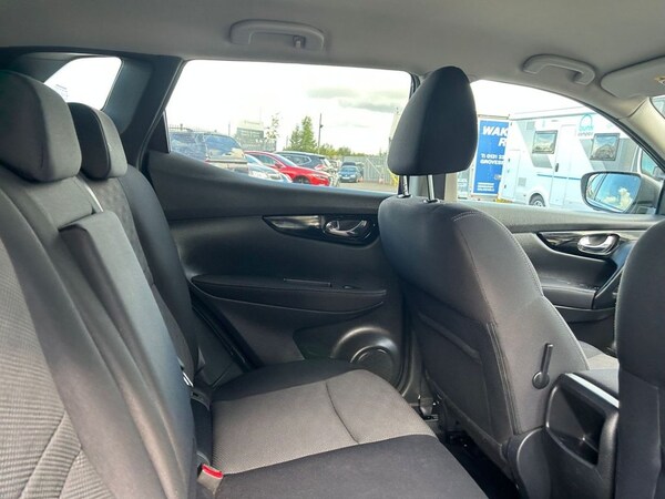 Used Nissan Qashqai 2015 for sale - 68296766: Photo 24