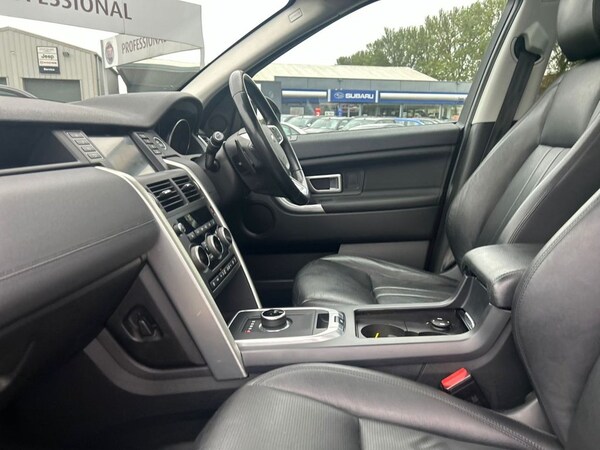 Used Land Rover Discovery Sport 2017 for sale - 71924878: Photo 18