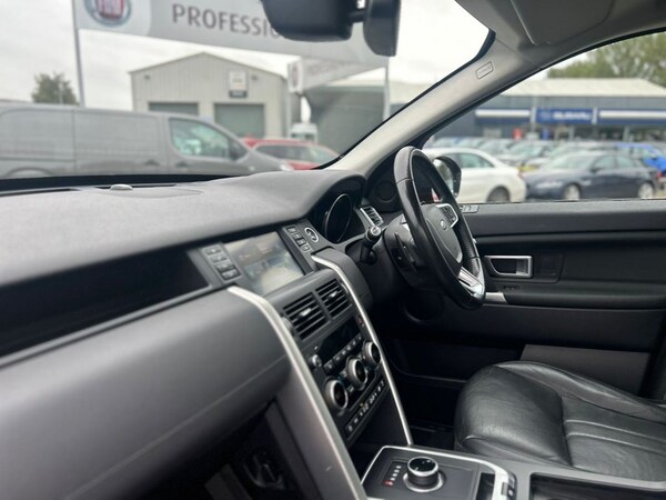 Used Land Rover Discovery Sport 2017 for sale - 71924878: Photo 27