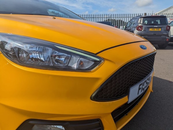 Used Ford Focus 2015 for sale - 66993281: Photo 13