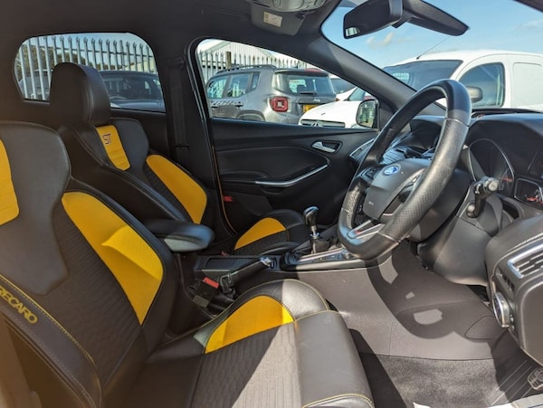 Used Ford Focus 2015 for sale - 66993281: Photo 18