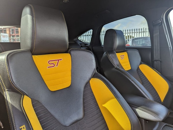 Used Ford Focus 2015 for sale - 66993281: Photo 22