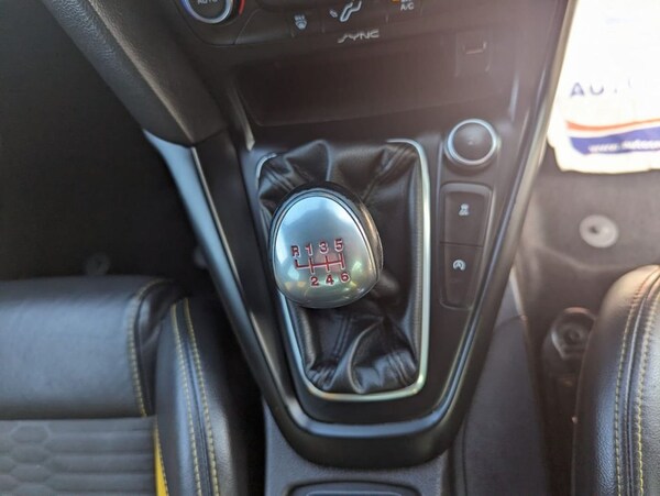 Used Ford Focus 2015 for sale - 66993281: Photo 23