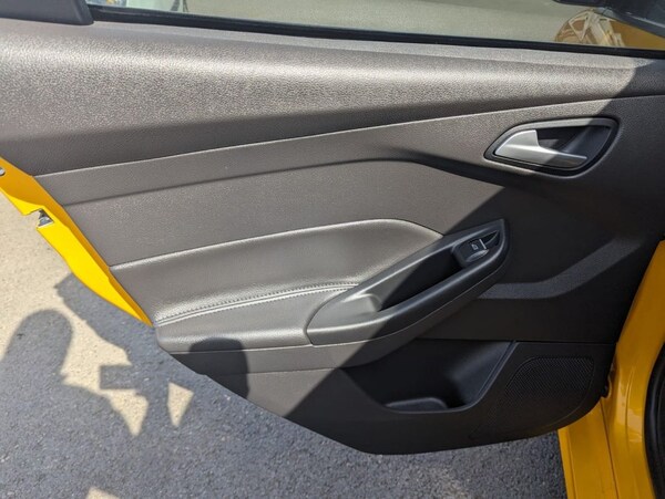 Used Ford Focus 2015 for sale - 66993281: Photo 32