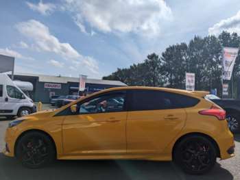 Used Ford Focus 2015 for sale - 66993281: Photo