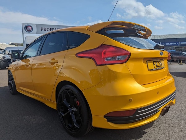Used Ford Focus 2015 for sale - 66993281: Photo 5