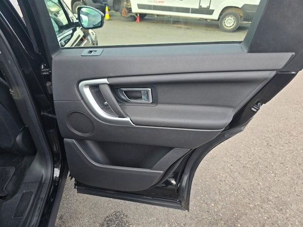 Used Land Rover Discovery Sport 2018 for sale - 71782014: Photo 27