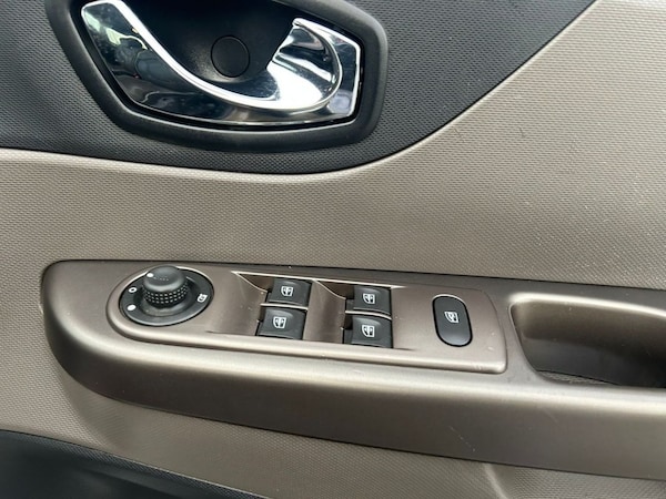 Used Renault Captur 2016 for sale - 72084236: Photo 14