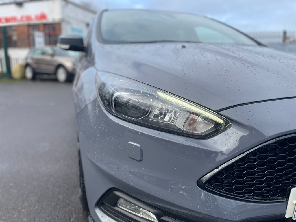 Used Ford Focus 2017 for sale - 77571933: Photo 16