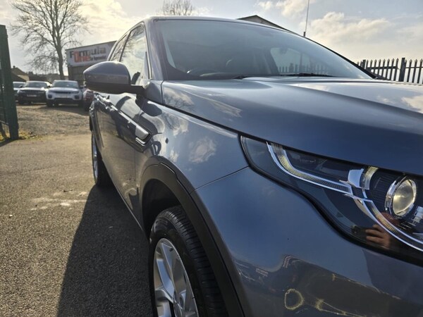 Used Land Rover Discovery Sport 2018 for sale - 73854388: Photo 11