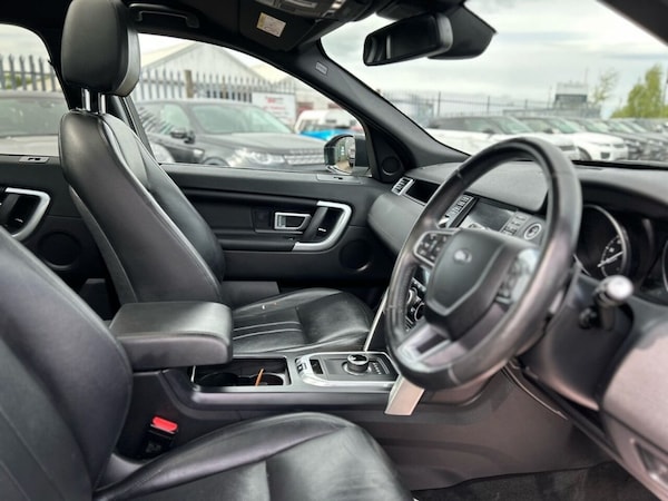 Used Land Rover Discovery Sport 2017 for sale - 74296396: Photo 25