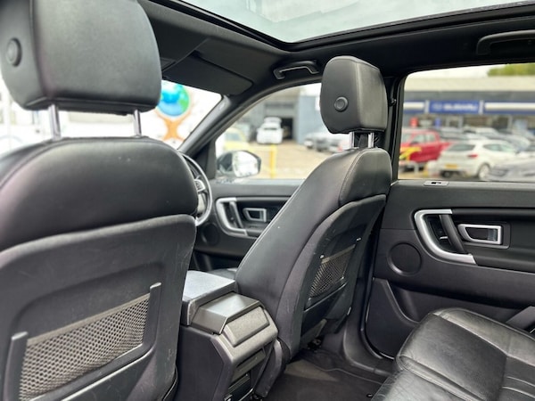 Used Land Rover Discovery Sport 2017 for sale - 74296396: Photo 28
