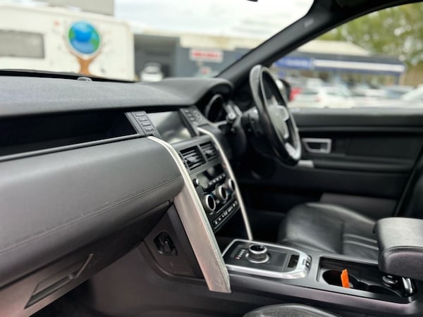 Used Land Rover Discovery Sport 2017 for sale - 74296396: Photo 29