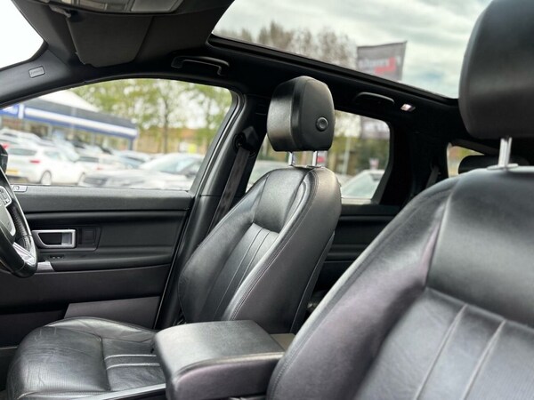 Used Land Rover Discovery Sport 2017 for sale - 74296396: Photo 32