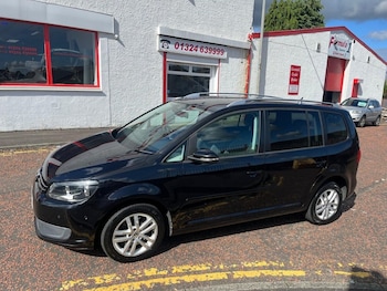 Used Volkswagen Touran 2013 for sale - 79599103: Photo