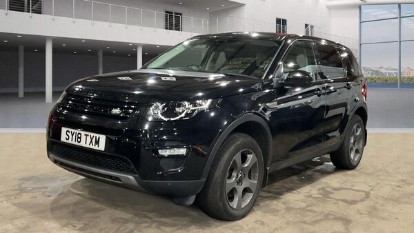 Used Land Rover Discovery Sport 2018 for sale - 73436592: Photo 2