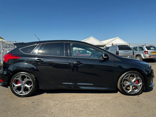 Used Ford Focus 2015 for sale - 66605590: Photo 7