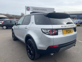 Used Land Rover Discovery Sport 2019 for sale - 77936875: Photo