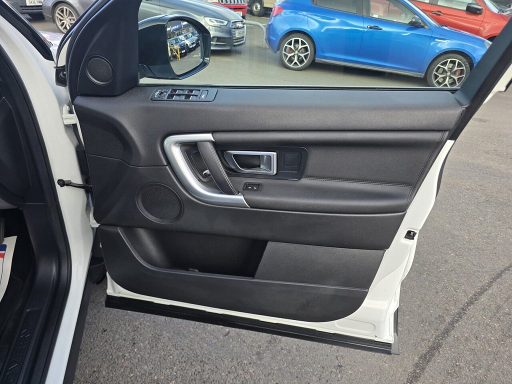 Used Land Rover Discovery Sport 2017 for sale - 76163262: Photo 26