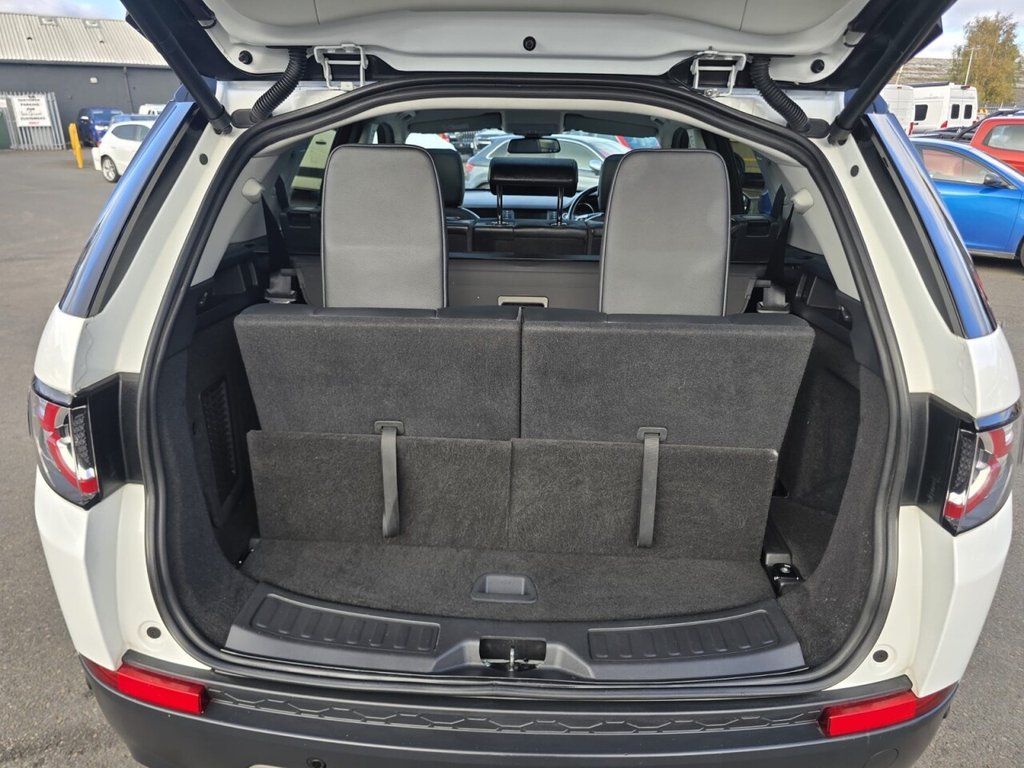 Used Land Rover Discovery Sport 2017 for sale - 76163262: Photo 32