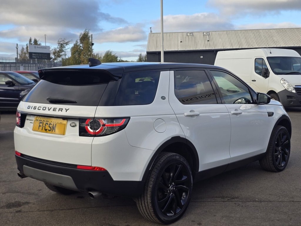 Used Land Rover Discovery Sport 2017 for sale - 76163262: Photo 4