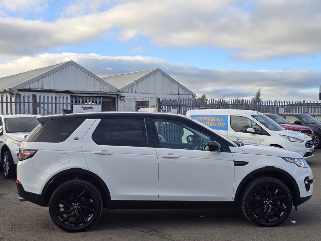 Used Land Rover Discovery Sport 2017 for sale - 76163262: Photo 6
