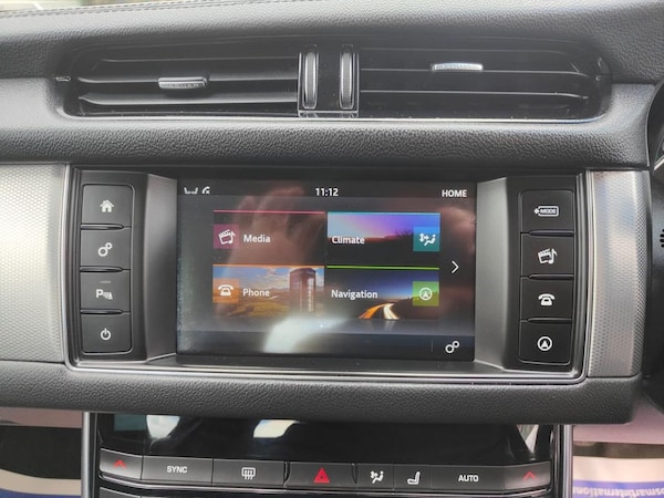 Used Jaguar XF 2017 for sale - 69945858: Photo 15