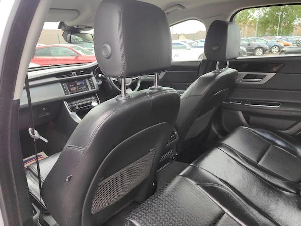 Used Jaguar XF 2017 for sale - 69945858: Photo 23