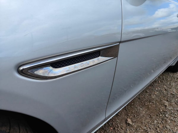 Used Jaguar XF 2017 for sale - 69945858: Photo 28
