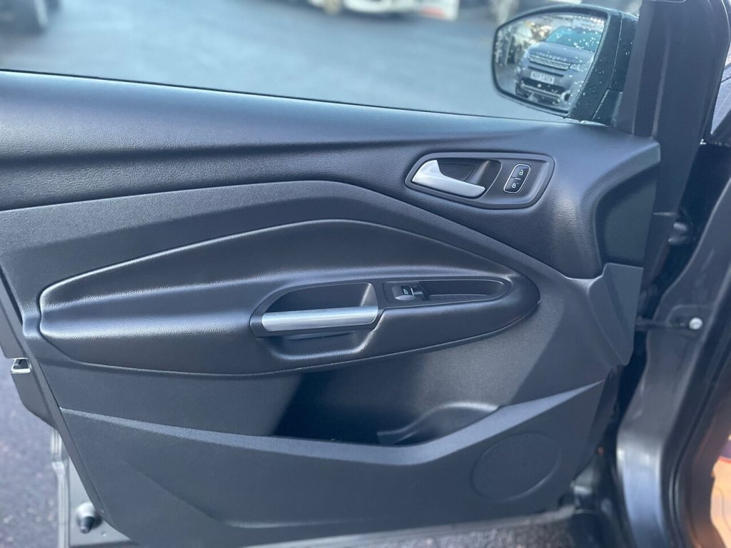 Used Ford Kuga 2017 for sale - 76345448: Photo 25