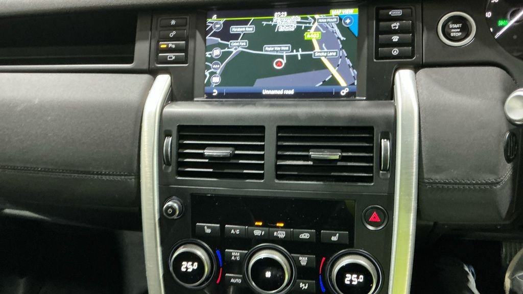 Used Land Rover Discovery Sport 2017 for sale - 77263403: Photo 11