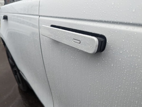 Used Land Rover Range Rover Velar 2018 for sale - 69941725: Photo 21