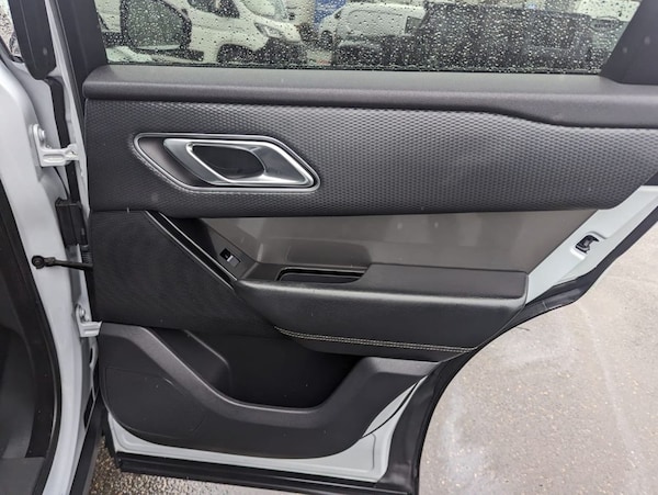 Used Land Rover Range Rover Velar 2018 for sale - 69941725: Photo 35