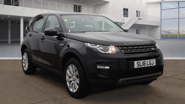 Used Land Rover Discovery Sport 2016 for sale - 71886669: Photo 4