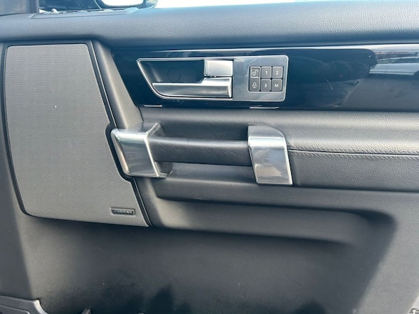Used Land Rover Discovery 2015 for sale - 69549346: Photo 17