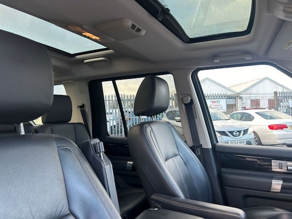 Used Land Rover Discovery 2015 for sale - 69549346: Photo 19
