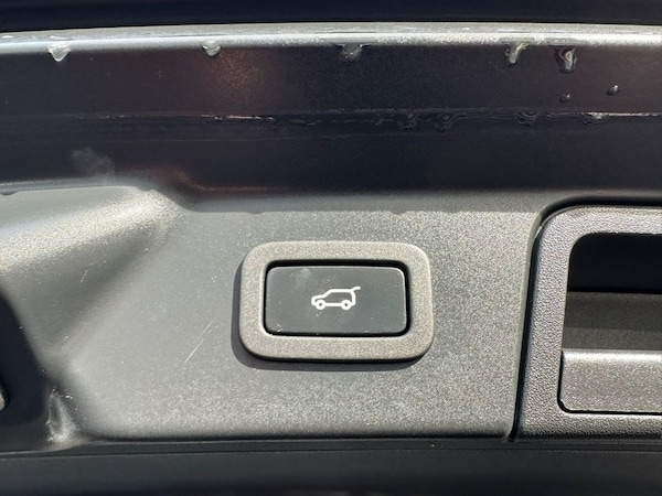 Used Land Rover Range Rover Velar 2020 for sale - 69941846: Photo 37